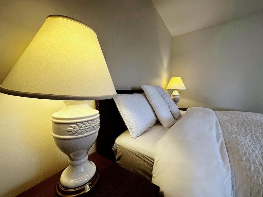 Super Cosy 8Bed & 6Bath In Vancouver Heart Near To Airport And Downtown Экстерьер фото