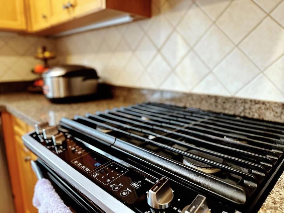 Super Cosy 8Bed & 6Bath In Vancouver Heart Near To Airport And Downtown Экстерьер фото