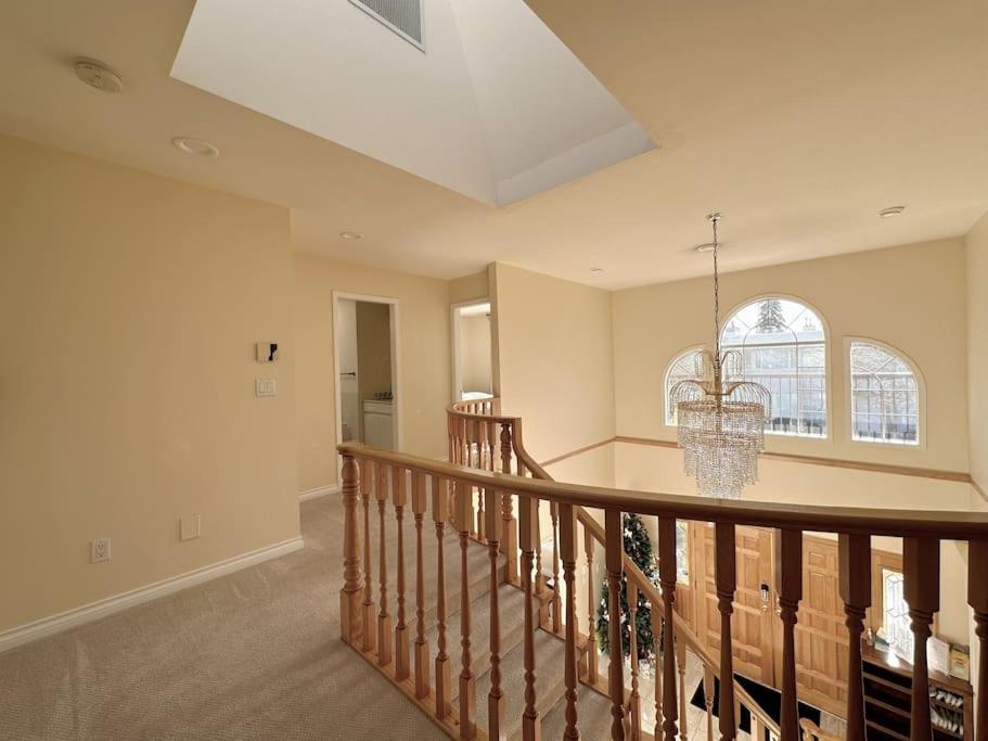 Super Cosy 8Bed & 6Bath In Vancouver Heart Near To Airport And Downtown Экстерьер фото