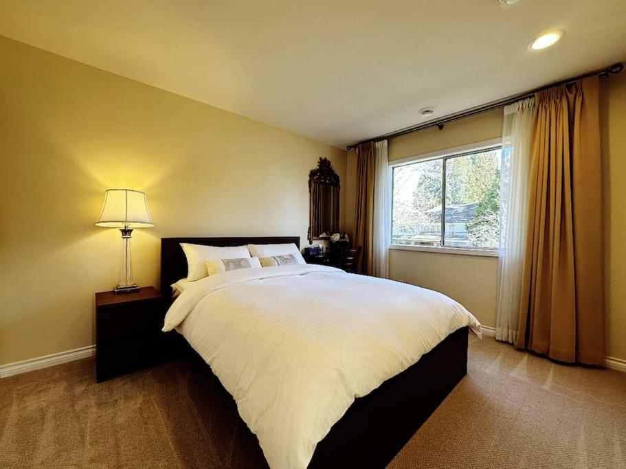 Super Cosy 8Bed & 6Bath In Vancouver Heart Near To Airport And Downtown Экстерьер фото