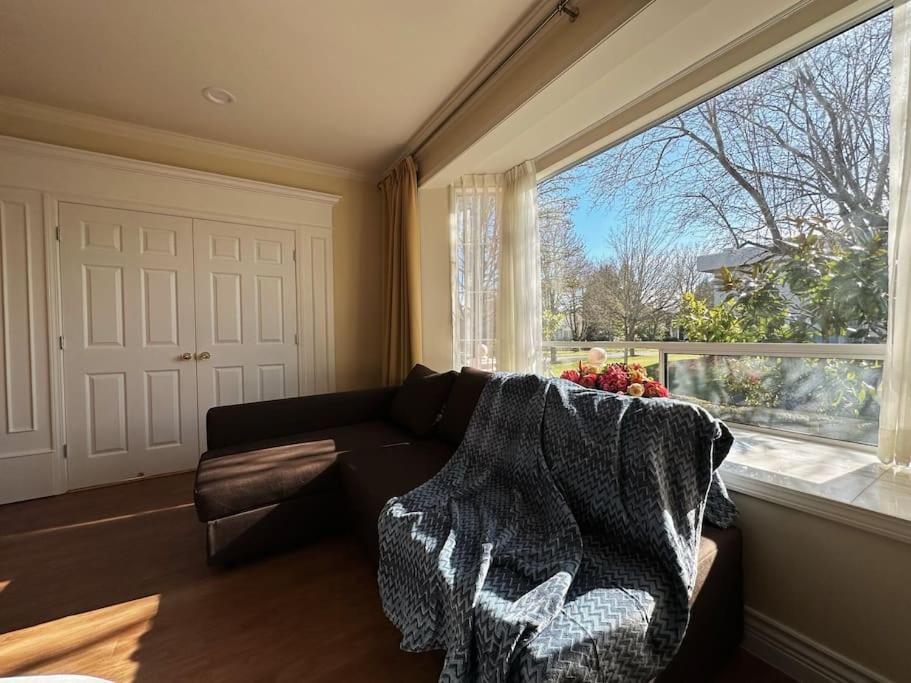 Super Cosy 8Bed & 6Bath In Vancouver Heart Near To Airport And Downtown Экстерьер фото