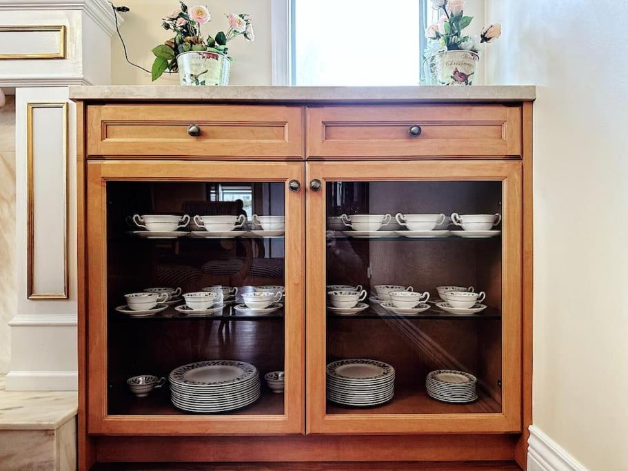 Super Cosy 8Bed & 6Bath In Vancouver Heart Near To Airport And Downtown Экстерьер фото